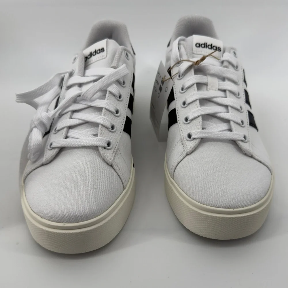 Adidas Daily 4.0 Sneakers‎ Lace Up Skateboarding White Black Men 8/Women 9 NWB